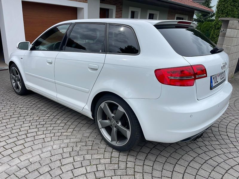 Audi A3 1,4TFSI Sportback - fotka 7 z 32