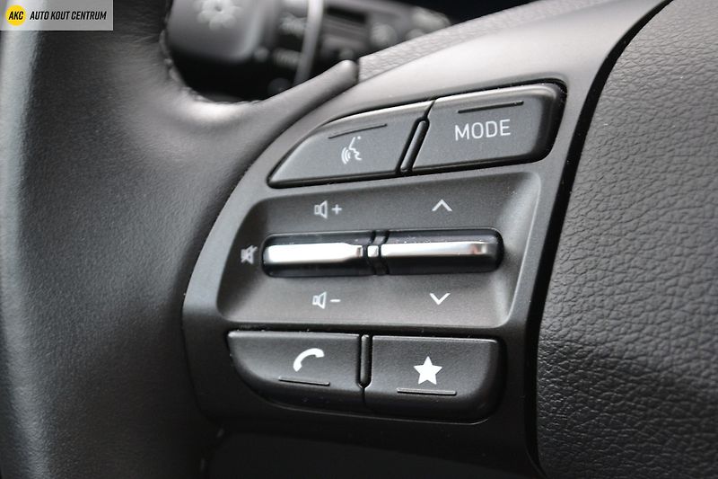 Hyundai i30 WG 1,5I MT SMART FL NAVI - fotka 32 z 44