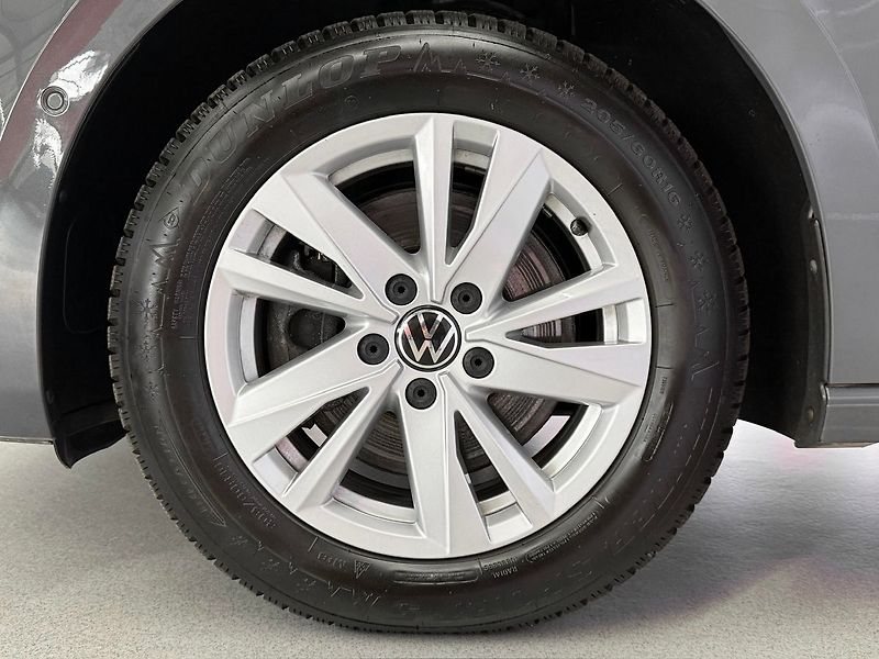 Volkswagen Touran 2.0TDI DSG COMFORTLINE, WEBAST - fotka 9 z 26