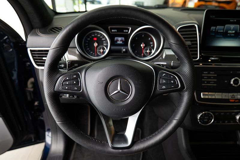 Mercedes-Benz GLE d 4MATIC AMG - fotka 6 z 25
