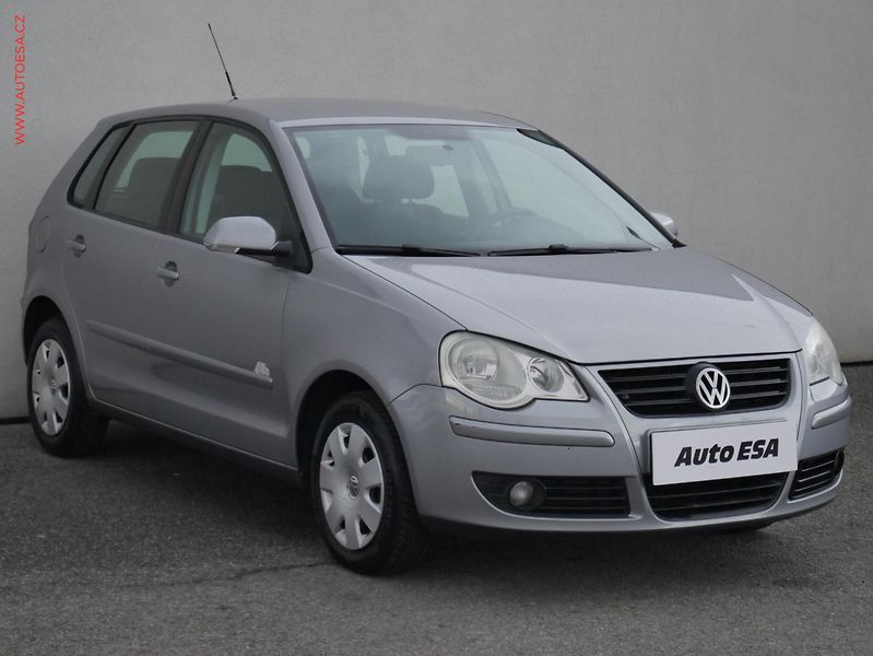 Volkswagen Polo (2008) 1.2 i, 2.maj,ČR, Comfortline - fotka 1 z 15