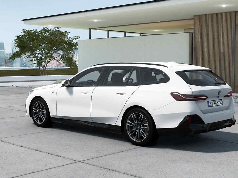 BMW i5 (2026) - fotka 2 z 10
