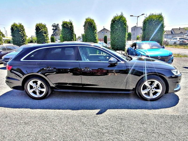Audi A4 (2023) 2.0 35 TFSi S-Tronic Virtual - fotka 7 z 32