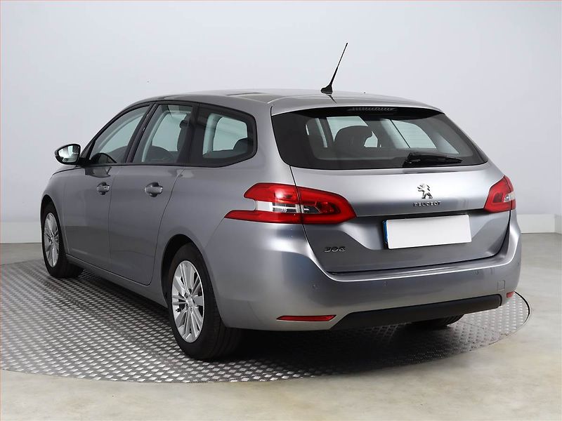 Peugeot 308 (2019) 1.2 PureTech, Serv.kniha - fotka 4 z 16