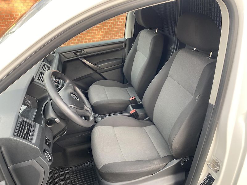 Volkswagen Caddy (2019) 1.2TSi,KLIMA, NAJ.125TIS.KM - fotka 18 z 42