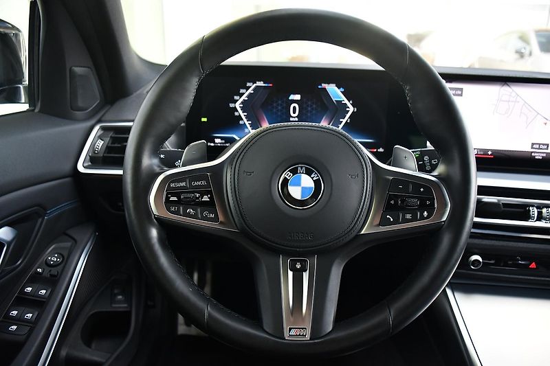 BMW Řada 3 320d xDrive M-SPORT 1M ČR - fotka 24 z 40