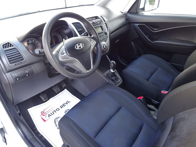 Hyundai ix20 (2011) 1.4i,66kW,1majČR,klima - fotka 7 z 23