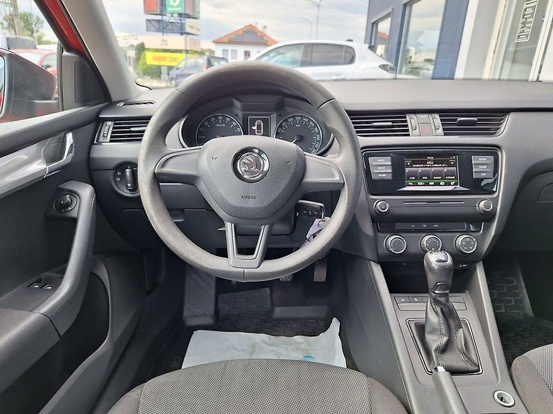 Škoda Octavia (2016) Combi 1.6 TDI 81kW - fotka 12 z 17