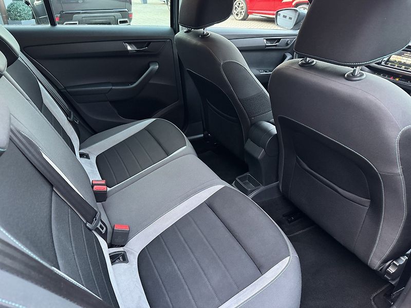 Škoda Fabia (2016) 1.2TSi JOY Navi Digi Klima - fotka 21 z 50