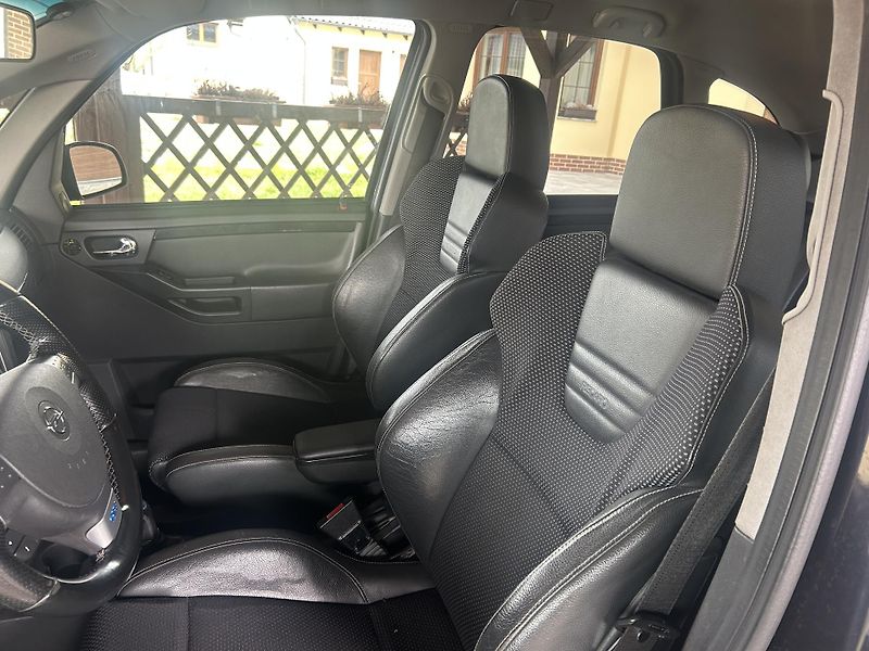 Opel Meriva (2006) 1,6i OPC 132kW - fotka 27 z 44