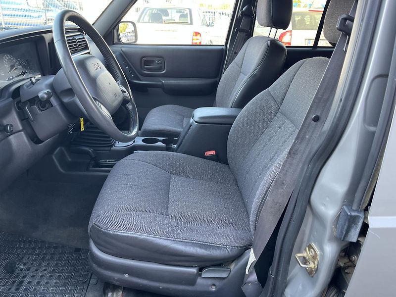 Jeep Cherokee (2000) 2.5 TD - fotka 12 z 14
