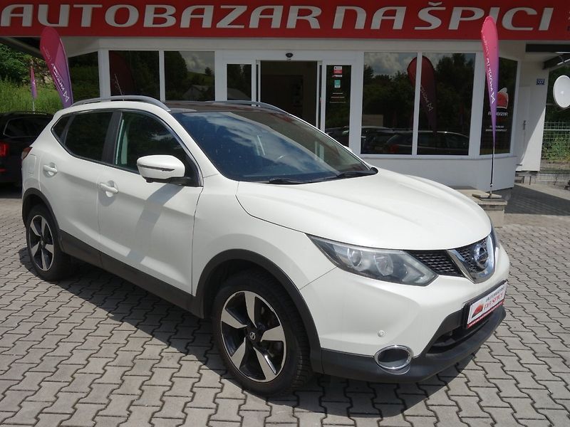 Nissan Qashqai (2017) 1.5dCi 81kW 6MAN -VÝBAVA! - fotka 2 z 40