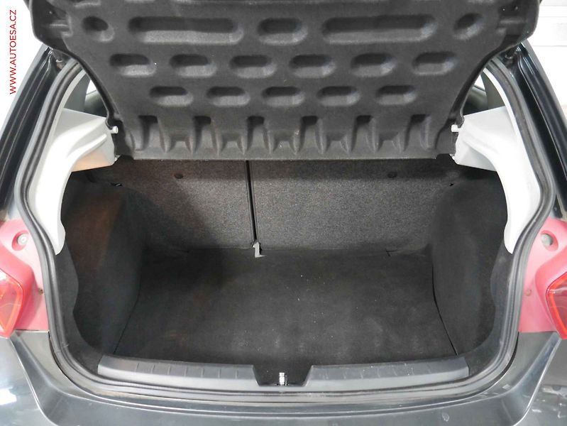 Seat Ibiza (2009) 1.2i, 1.maj,ČR, servis.kniha - fotka 7 z 15