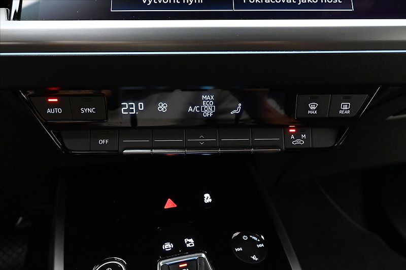 Audi Q4 40 e-tron 150kW 82kWh SOH 92% - fotka 21 z 30