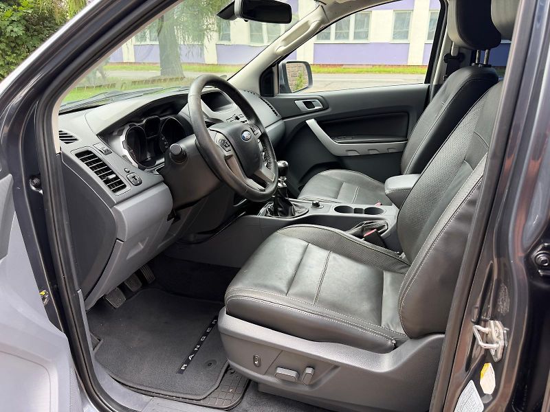 Ford Ranger 3,2 TDCI 4x4 / manuál /  - fotka 10 z 25