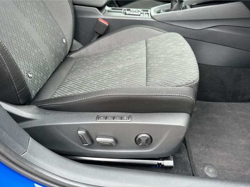 Škoda Octavia 2,0TDi 110kW STYLE - fotka 13 z 25