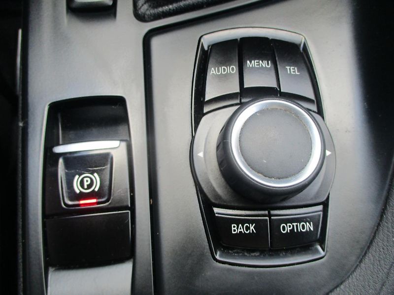 BMW X1 xDrive 18d nová TK - fotka 28 z 37