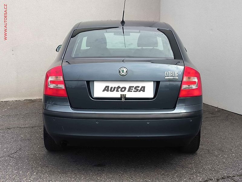 Škoda Octavia (2005) 1.6MPi, Ambition - fotka 5 z 15