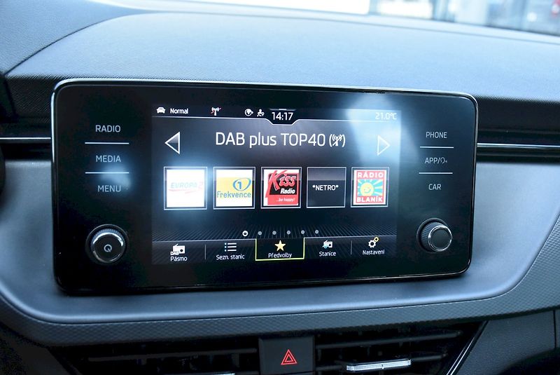 Škoda Kamiq (2024) Fresh 1.0 TSI 81kW - fotka 21 z 32
