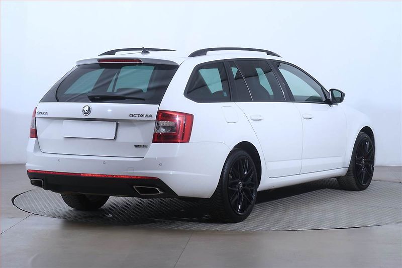 Škoda Octavia (2015) RS 2.0 TDI, Automat - fotka 5 z 23