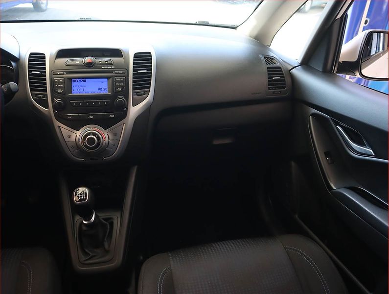 Hyundai ix20 (2012) 1.4 CRDi, Serv.kniha - fotka 8 z 14