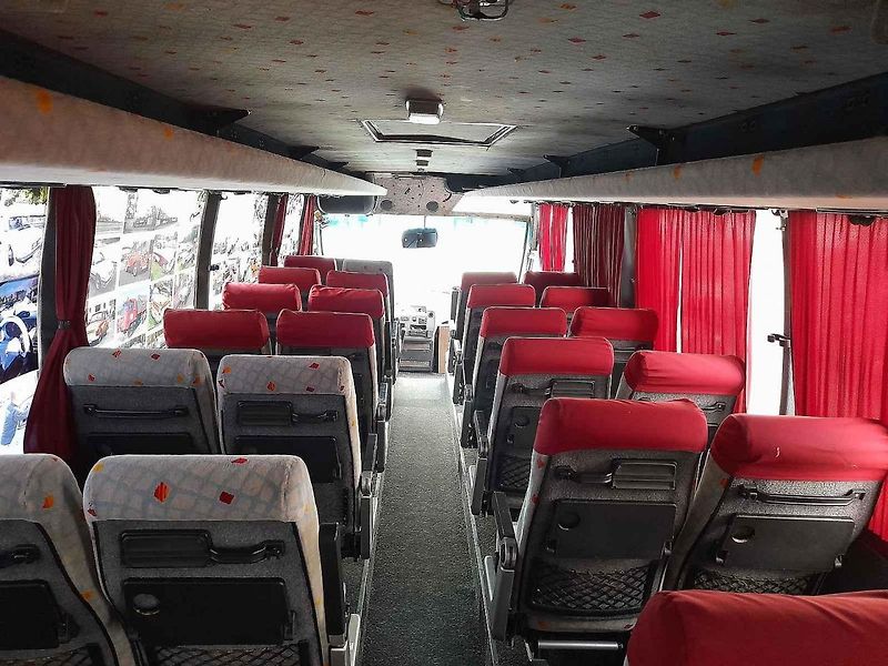 Prototyp minibusu Zliner 9.12 MAN pro 35 osob od legedárního Václava Krále v Auto-retro-muzeu Veteráni Litvínov.