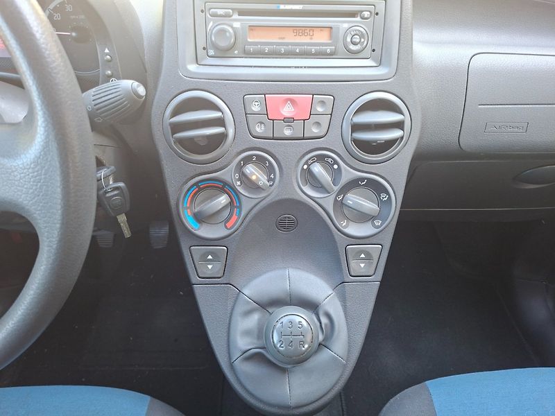 Fiat Panda (2010) 1.2i 44kW -KLIMATIZACE - fotka 14 z 30