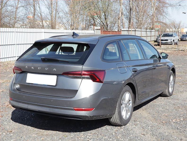 Škoda Octavia (2022) Ambition 2.0 TDI, Automat - fotka 5 z 21