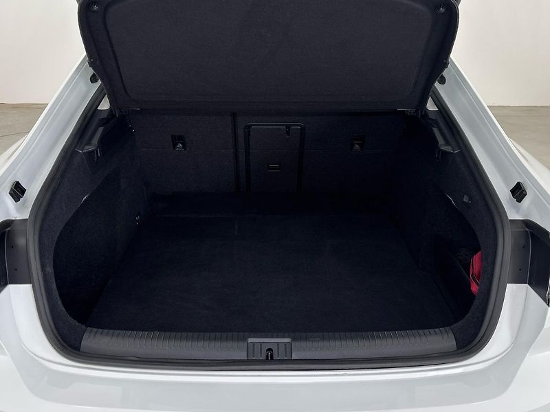 Volkswagen Arteon Elegance DSG - fotka 10 z 29