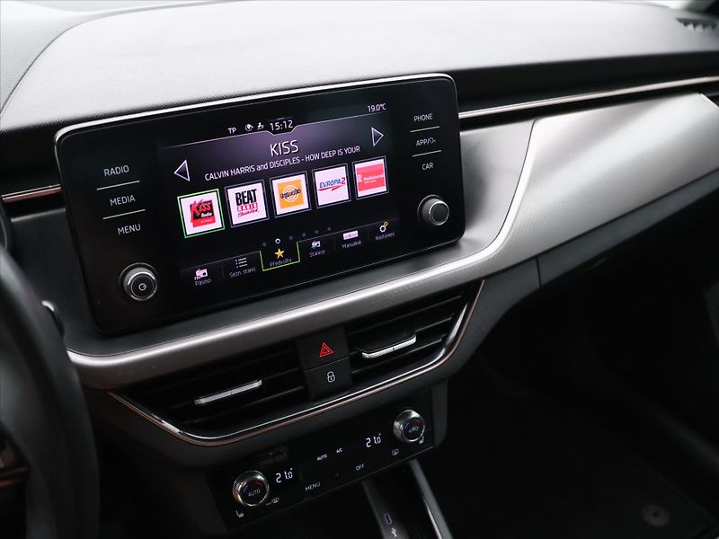 Škoda Scala 1.6 TDI  CZ Style Matrix LED - fotka 17 z 28