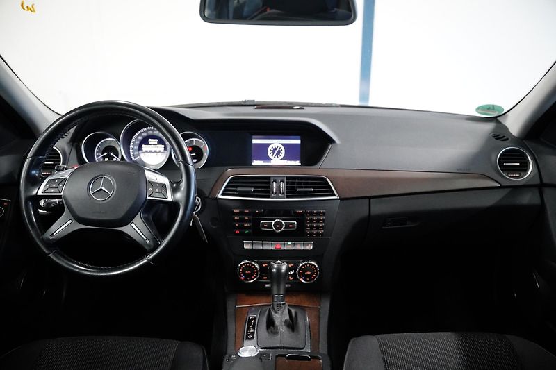 Mercedes-Benz Třídy C - fotka 5 z 6