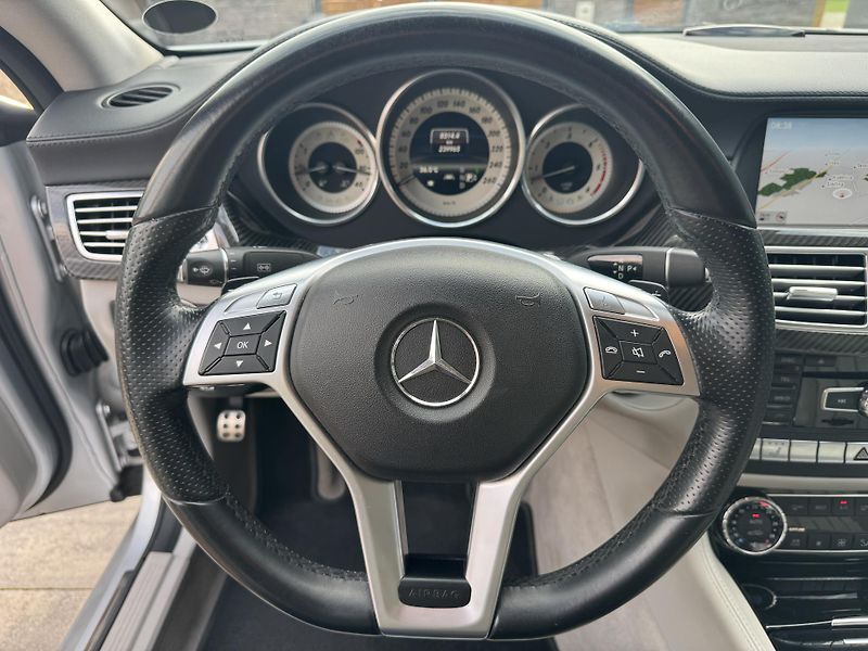 Mercedes-Benz CLS (2014) 350 CDI, 4Matic, AMG - fotka 26 z 64