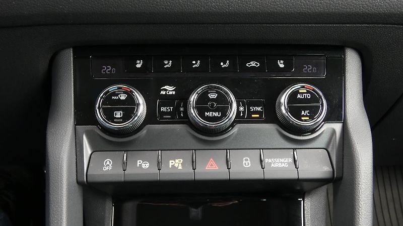 Škoda Kodiaq 2,0 TSI 140 kW L&K 4x4 DSG - fotka 17 z 26