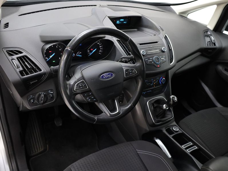 Ford C-MAX (2016) 1.maj, pravidelný servis, ČR - fotka 12 z 20