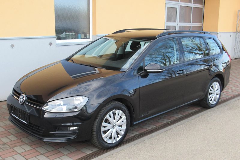 Volkswagen Golf 1.6 TDI 4MOTION AUT. KLIMA - fotka 4 z 21
