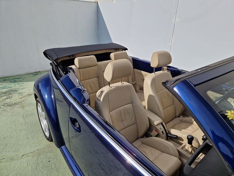 Volkswagen New Beetle Highline 2.0 - fotka 30 z 31