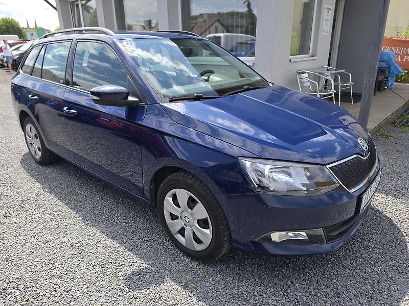 Škoda Fabia 1.0 TSI Park Senzor Navi - fotka 1 z 22