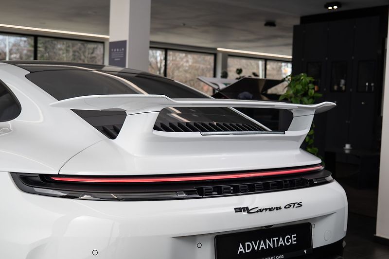 Porsche 911 (992.2) Carrera GTS BOSE/Matri - fotka 24 z 24