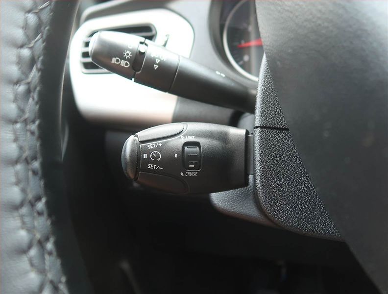 Citroën C-Elysée (2017) 1.6 VTi, Serv.kniha, Tempomat - fotka 16 z 17