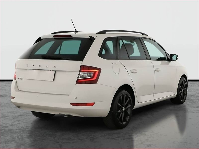 Škoda Fabia (2022) Ambition 1.0 TSI, Serv.kniha - fotka 5 z 13
