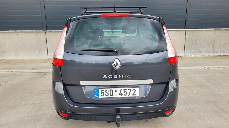 Renault Scénic 2,0i 103 KW AUTOMAT - fotka 11 z 19