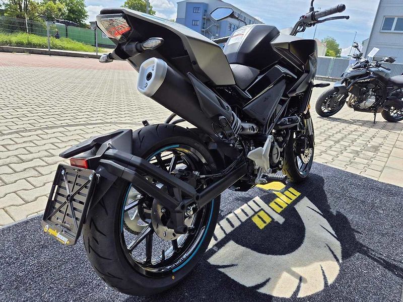 CFMOTO (2026) 125 NK - fotka 34 z 39