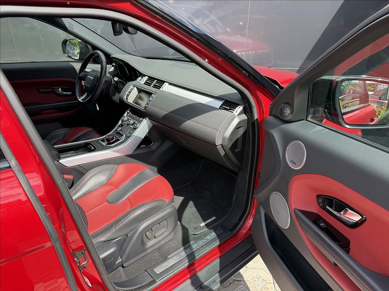 Land Rover Range Rover Evoque 2,2 SD4 DYNAMIC AT 4WD ČR - fotka 16 z 46