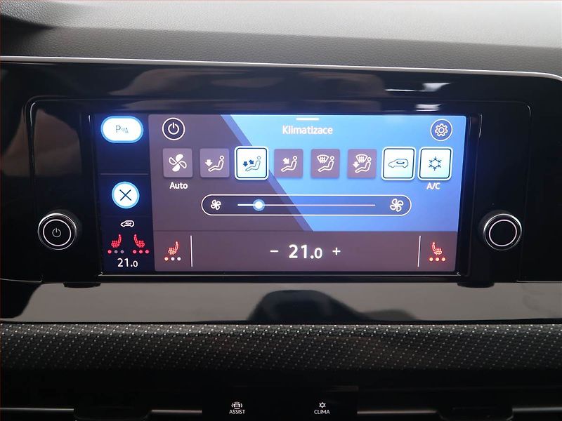 Volkswagen Golf (2023) R-Line 2.0 TDI, Automat - fotka 24 z 28