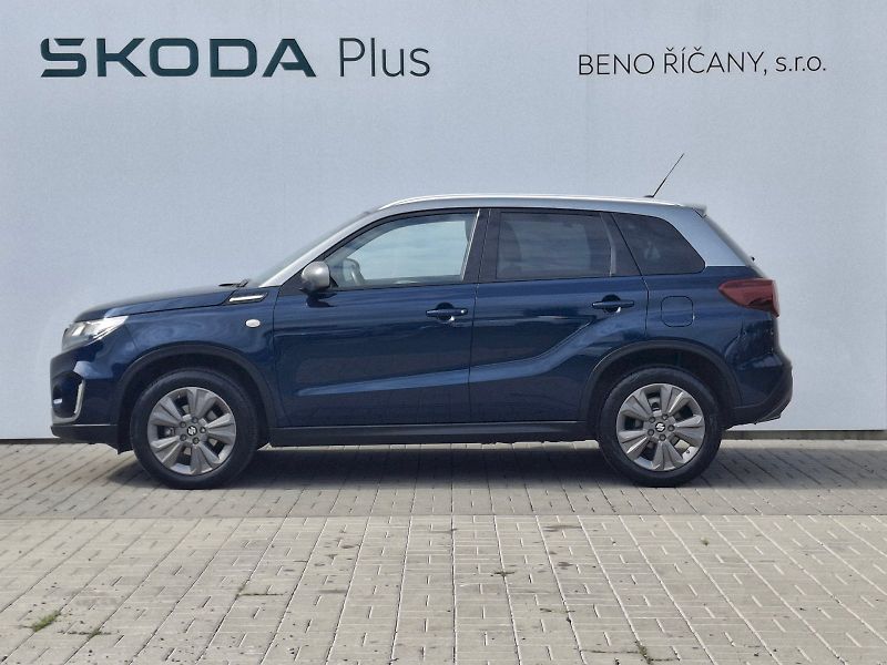 Suzuki Vitara (2024) Premium Hybrid Automat - fotka 3 z 35