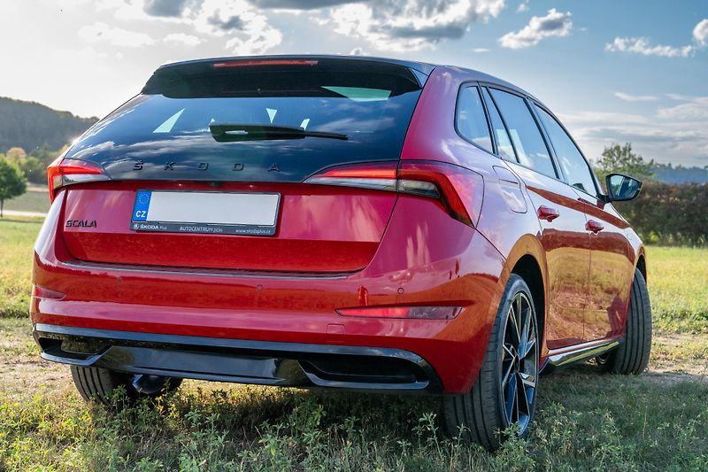 Škoda Scala (2021) Monte Carlo 1.5 TSI, TOP stav - fotka 9 z 29