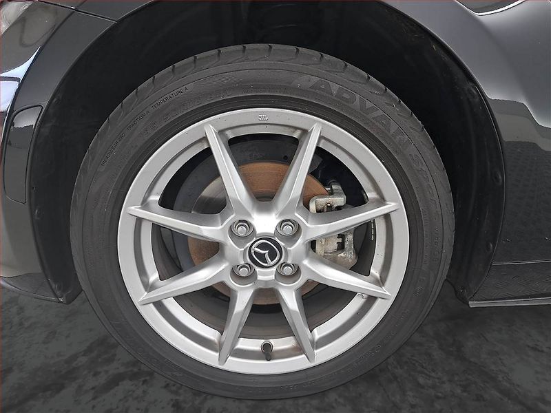 Mazda MX-5 (2017) 1.5 Skyactiv G - fotka 13 z 18