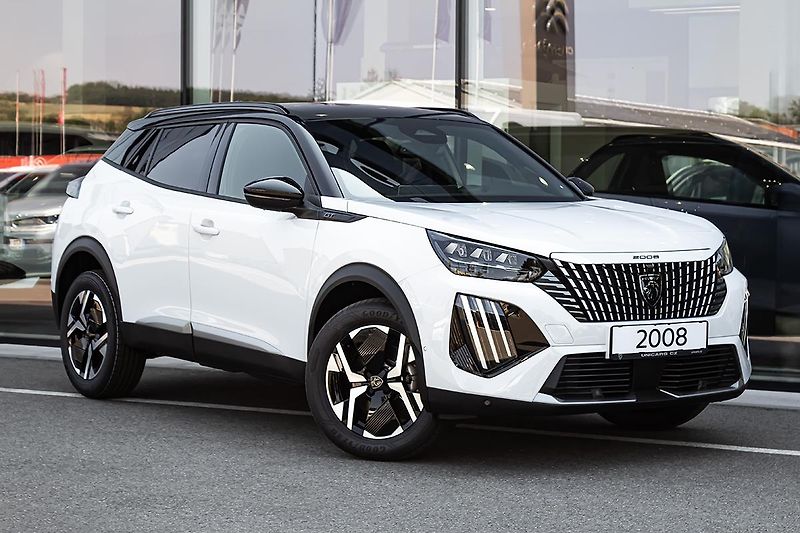 Peugeot 2008 (2026) 1,2 GT Hybrid 145 e-DCS6  KART - fotka 3 z 18