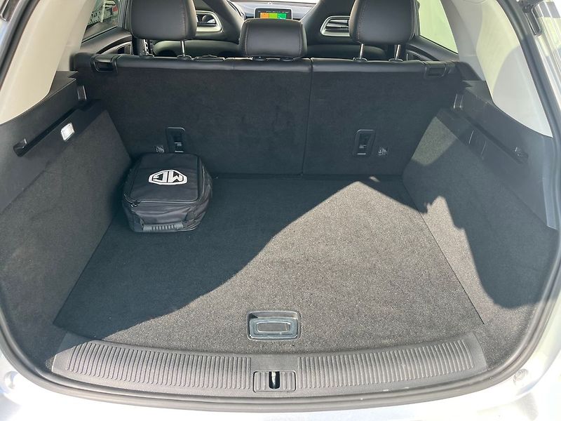 MG EHS 1.5TGI, 190kW, Plug-in Hybrid - fotka 19 z 30