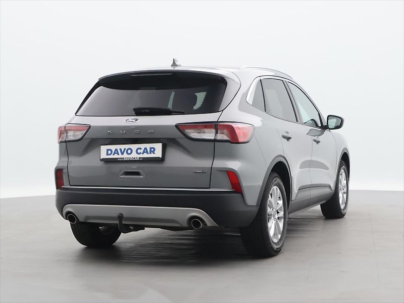 Ford Kuga 2,5 Hybrid 140kW AWD Titanium - fotka 7 z 28